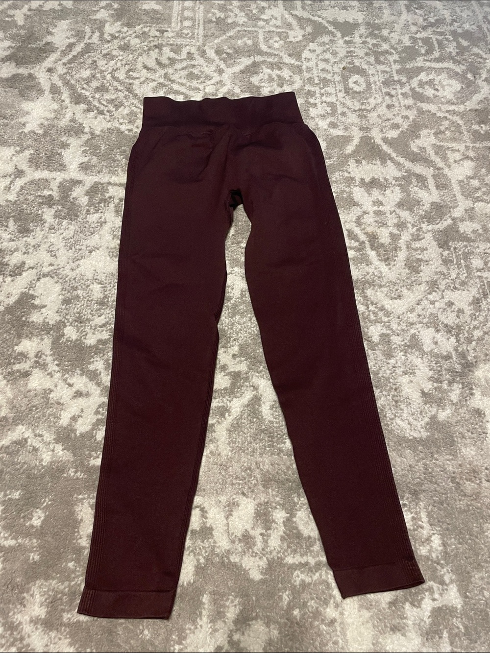Women’s butt Halara Leggings never worn